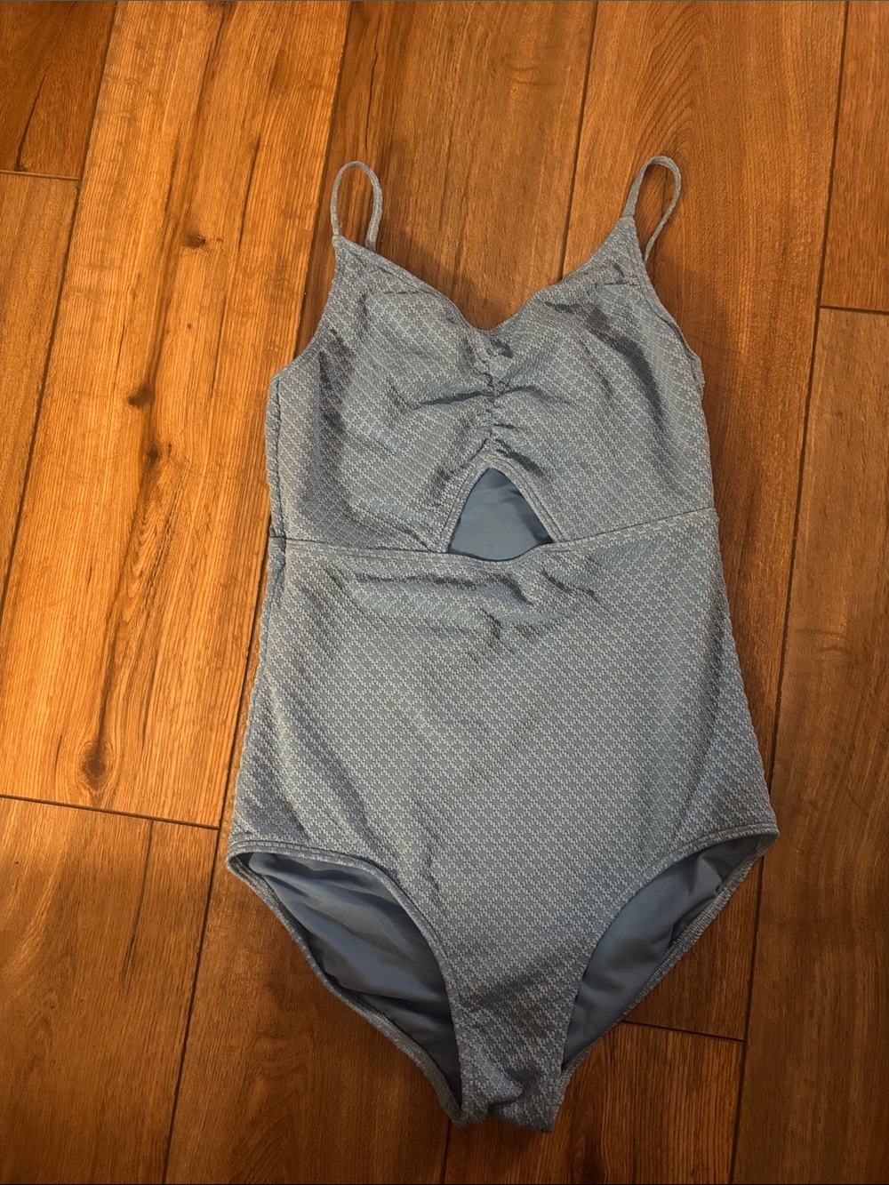 Girls One Piece Swimsuit with cut out size 15/16